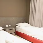 Meli Deluxe Aparthotel 3*