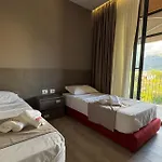 Meli Deluxe Aparthotel Tirana