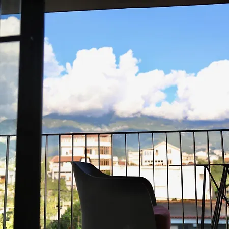 Meli Deluxe 3* Tirana