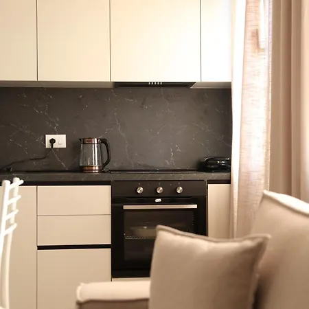 Meli Deluxe Aparthotel