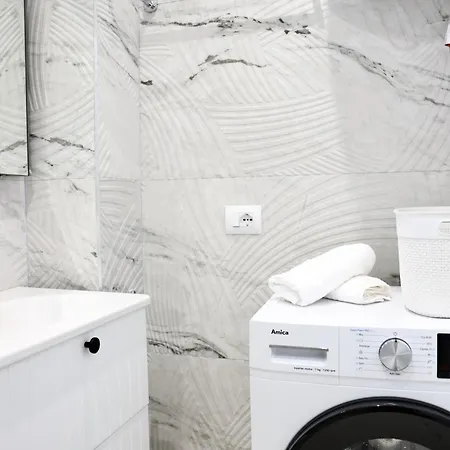 Meli Deluxe 3* Тирана