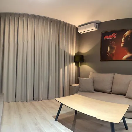 Meli Deluxe 3* Тирана