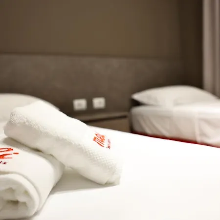 Meli Deluxe 3* Тирана
