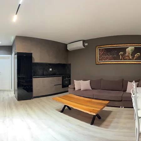 Meli Deluxe 3* Тирана