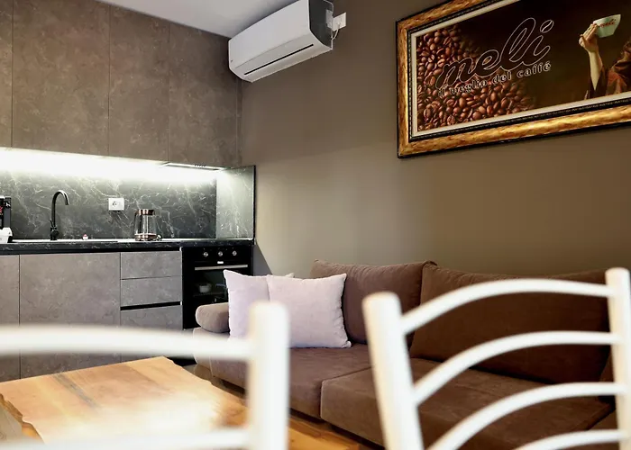 Meli Deluxe Aparthotel